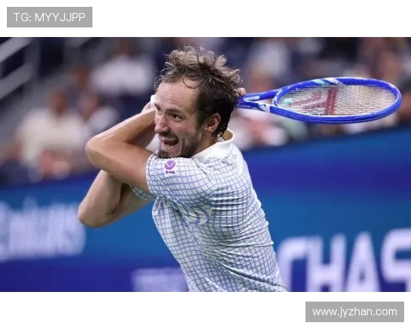 梅德韦杰夫强势晋级澳网四强 展现出色状态有望再度冲击大满贯